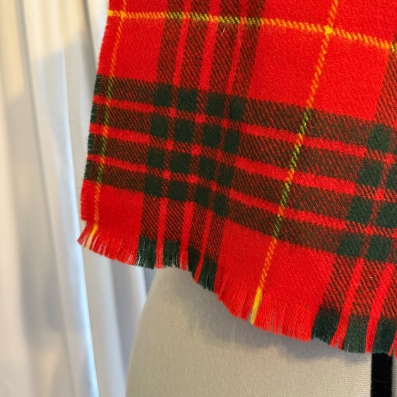 Lochcarron Scotland 100% New Wool Tartan Scarf Red Plaid Holiday Winter 11x53 - Picture 3 of 6